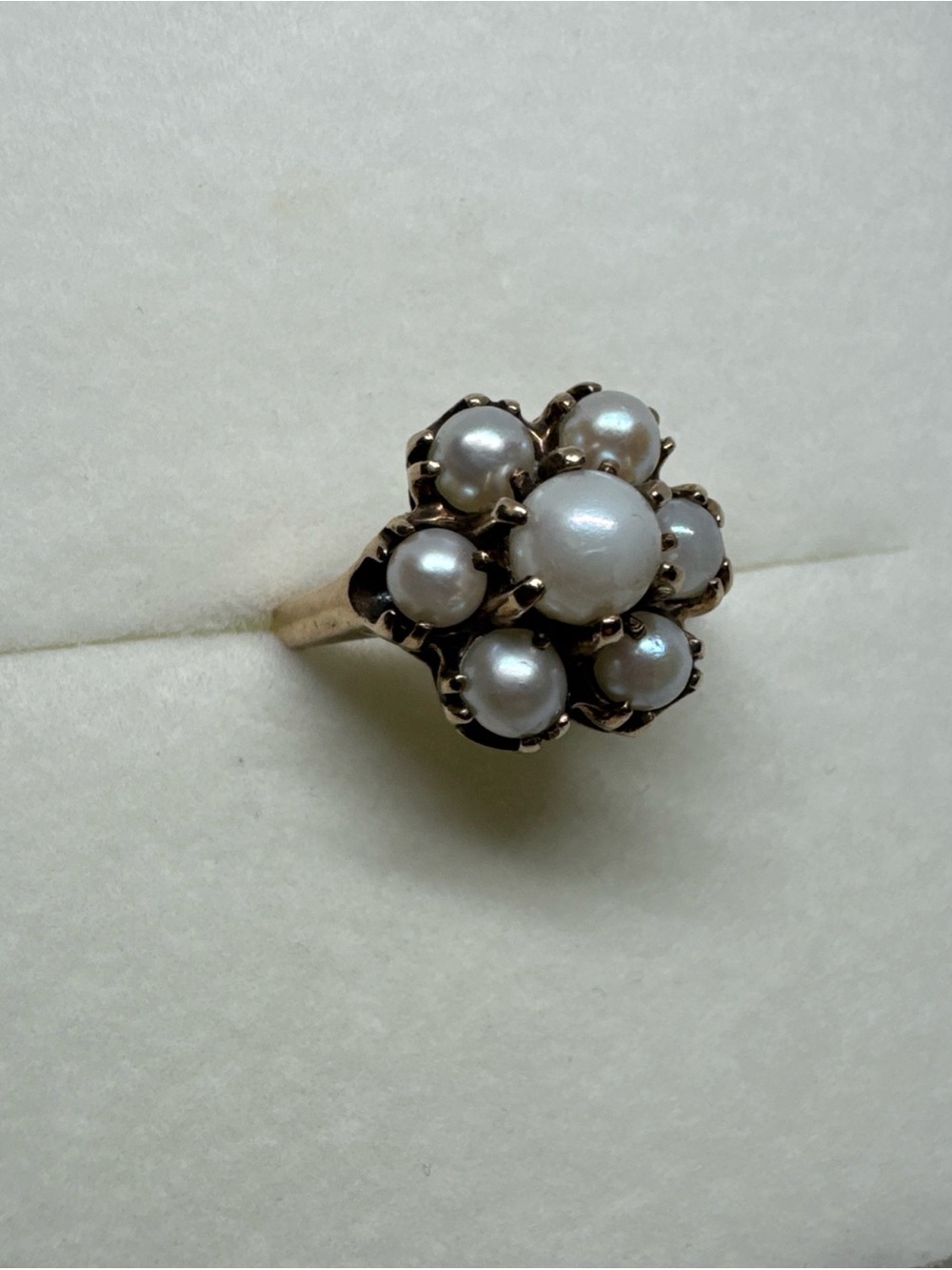 Vintage 10K Yellow Gold Pearl Flower Ring Size 5.5 Seven Pearls Claw 3.8g